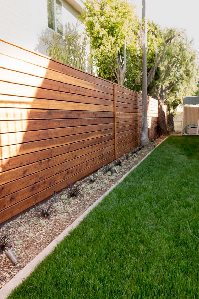 40+ Lovely DIY Privacy Fence Ideas - Page 2 of 30